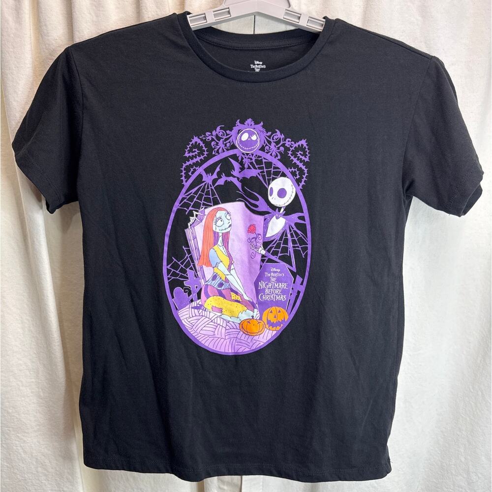 Disney’s Tim Burton’s The Nightmare Before Christmas T-Shirt Youth XL (14-16)
